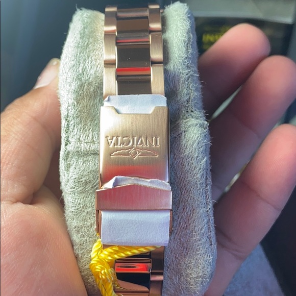 Invicta watch rose gold main image 2